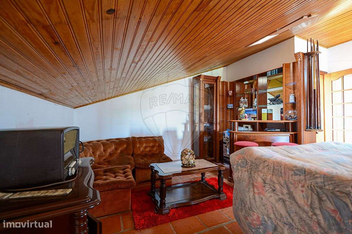 Moradia T4 para venda-34