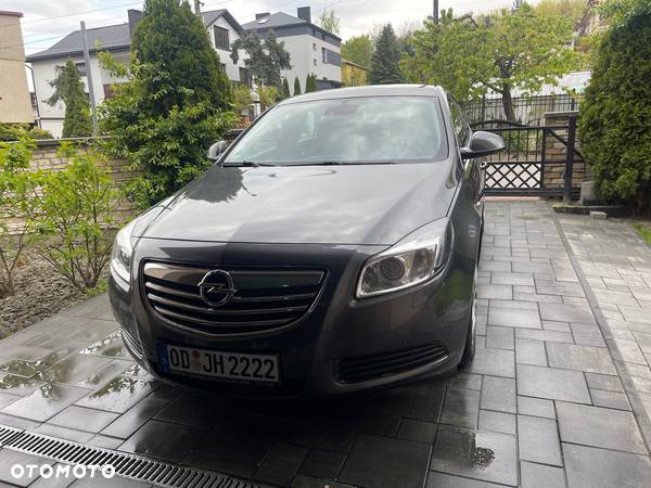 Opel Insignia - 1