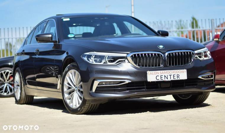 BMW Seria 5 530e iPerformance Luxury Line - 1