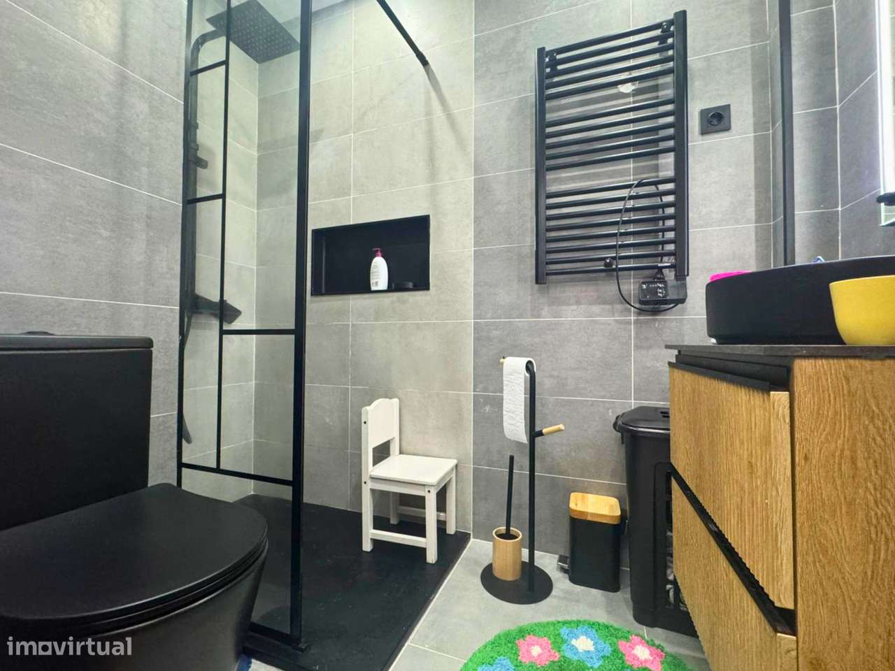 Apartamento T5 + 2 estúdios para venda em Santarém-12