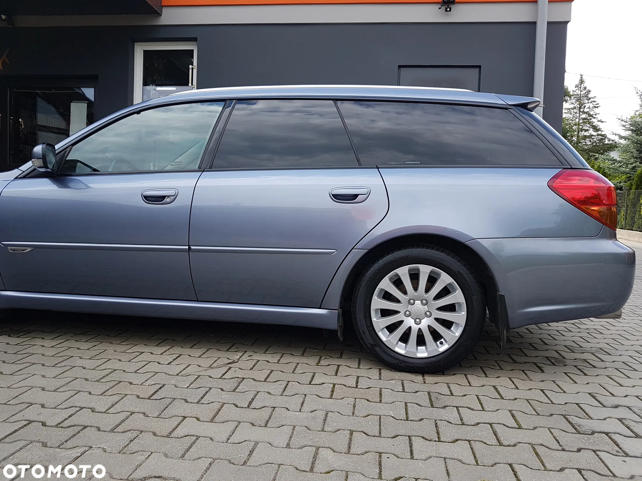 Subaru Legacy Kombi 2.0R GL - 6