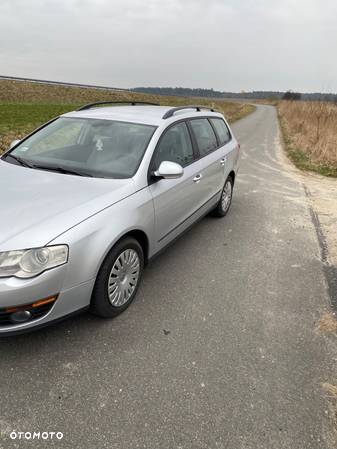 Volkswagen Passat 2.0 TDI Trendline - 8