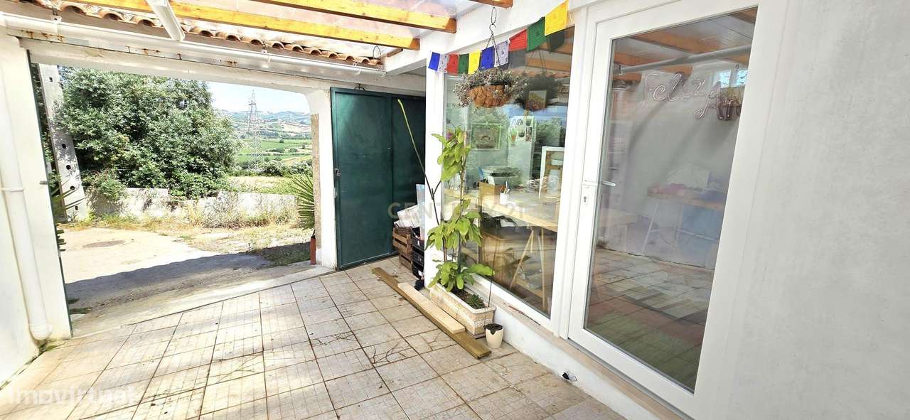 Moradia T1 com anexo e estacionamento - Grande imagem: 5/40