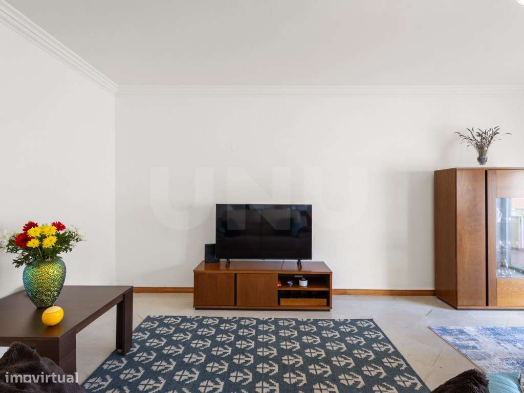 Moradia T2 com piscina e vista mar para venda em Santa Cruz.-10