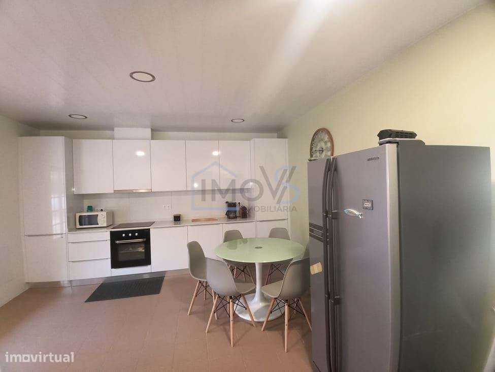 Moradia  T4 com Piscina junto ás margens do Rio Zêzere – Ferreira do Z-19
