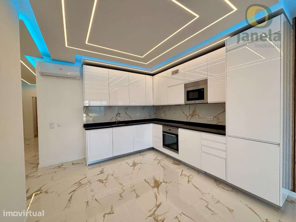 T3 Exclusivo na Primeira Linha de Quarteira - Vista Mar Frontal e A... - Grande imagem: 3/25