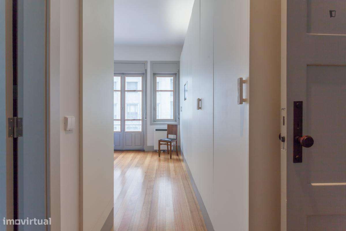 Quarto - localizado em Santo Ildefonso Porto - Grande imagem: 4/20