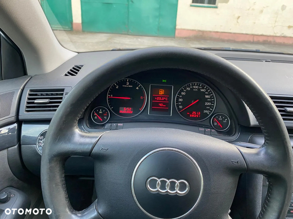 Audi A4 Avant 1.9 TDI - 12