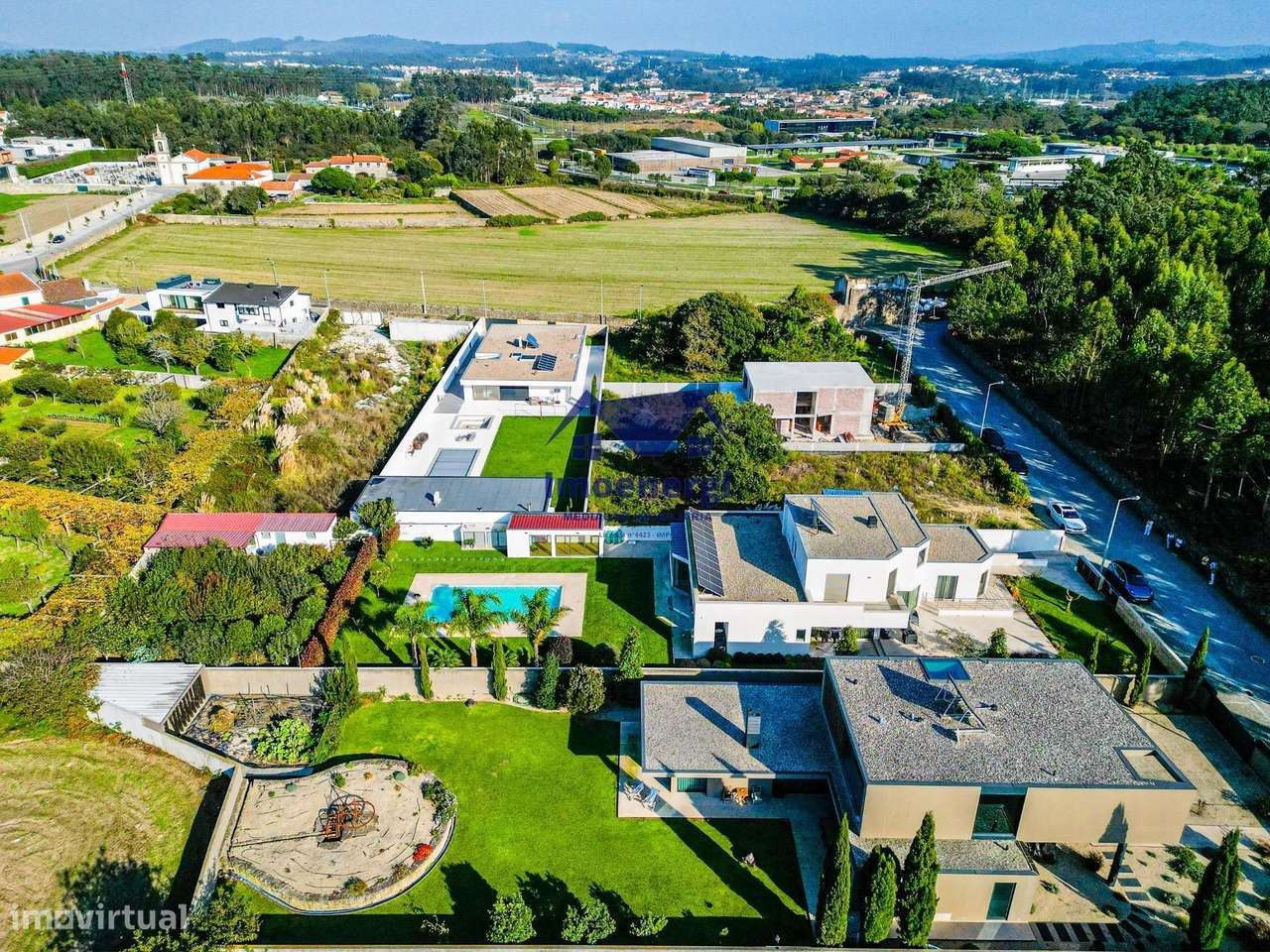 Excelente Moradia T4 de Luxo – 4 Frentes - Argivai-37