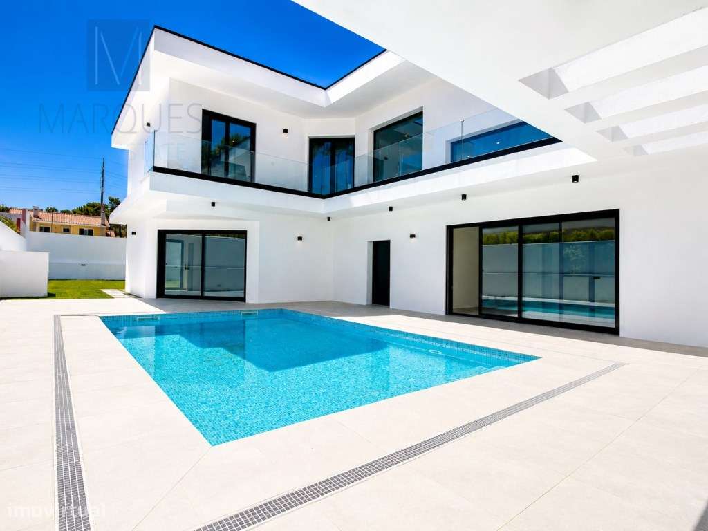 Moradia Isolada T4 com 3 Suites, Jardim e Piscina na Verdizela-6