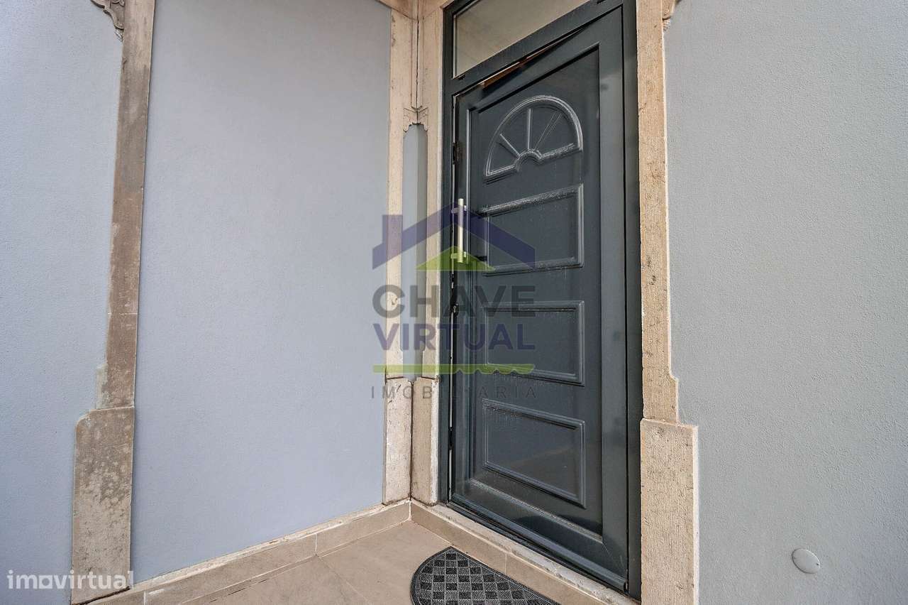 Apartamento T3 com Terraço Amplo - Centro Bombarral-25