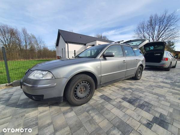 Volkswagen Passat 1.9 TDI 4Mot Highline - 5