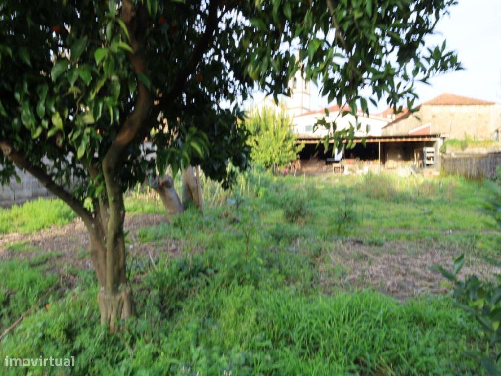 Terreno para Construção no Centro de Felgueiras | 590m² - Grande imagem: 4/17