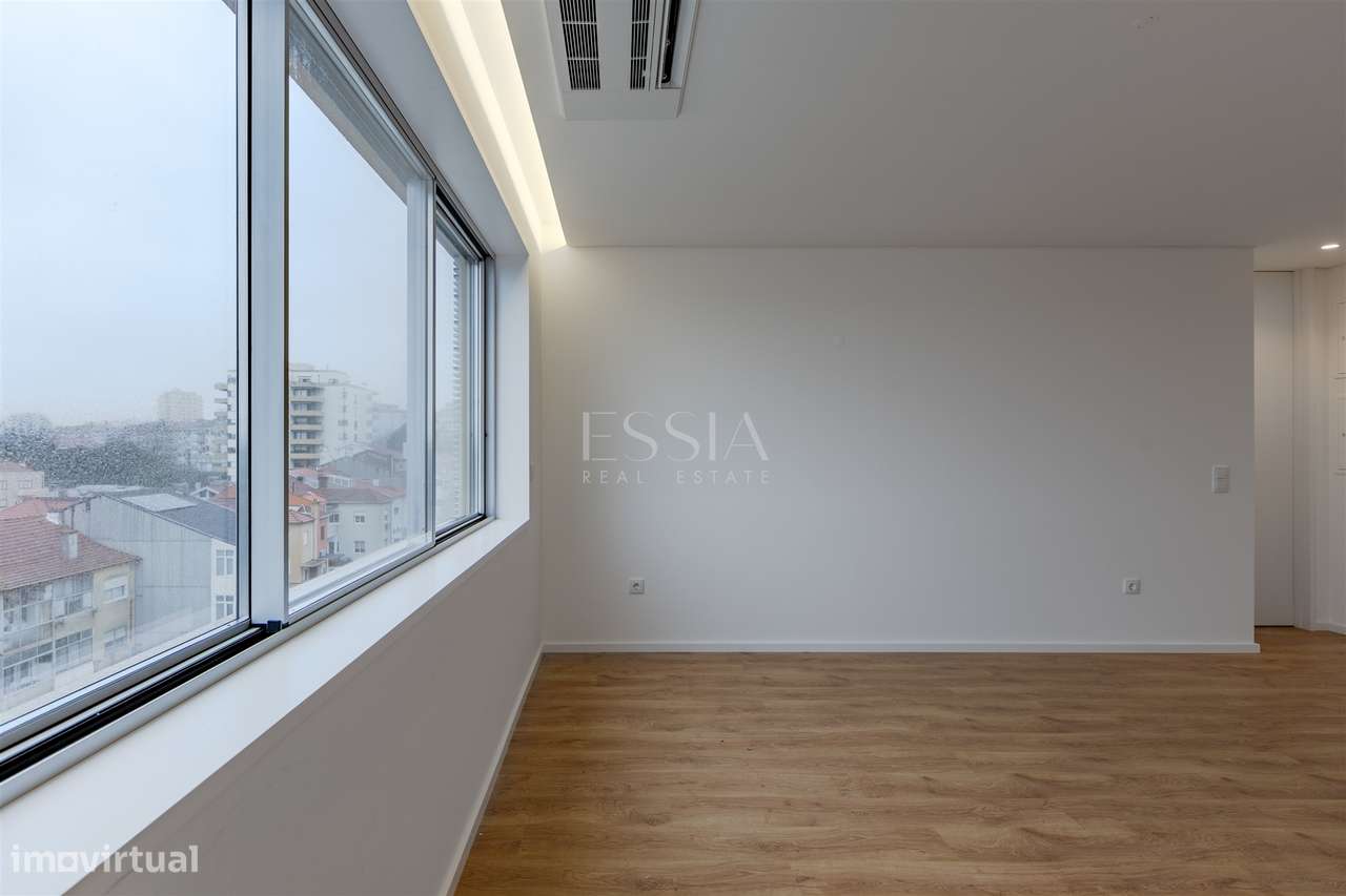 Apartamento T2 no Último Piso com Terraço na Boavista, Porto-14