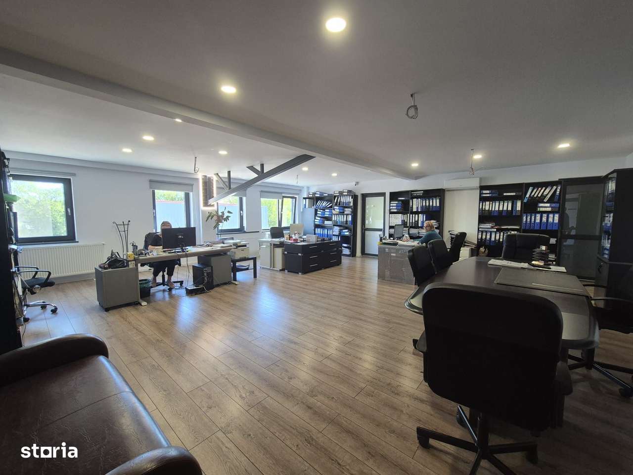 De vanzare hală cu birouri de lux și anexă rezidențială | Pantelimon-18