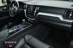 Volvo XC 60 D4 Geartronic Momentum Pro - 26