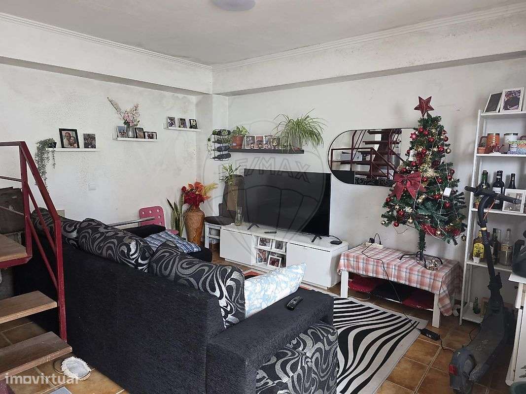 Moradia T3 para venda - Grande imagem: 2/9