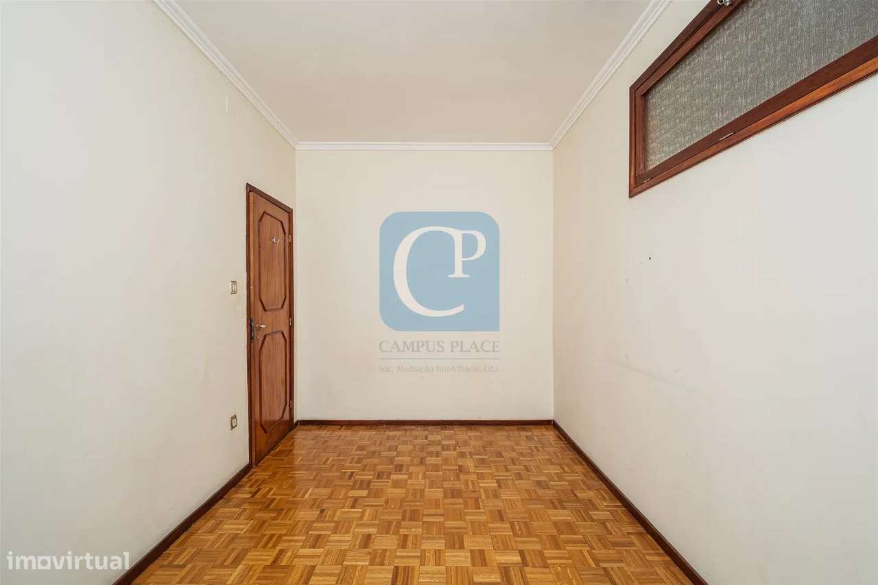 Moradia com dois apartamentos independentes em Vila Nova de Gaia-24