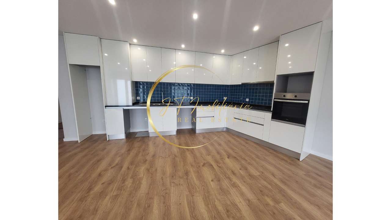 Apartamento T2 C/ Terraço, Esgueira - Grande imagem: 2/13