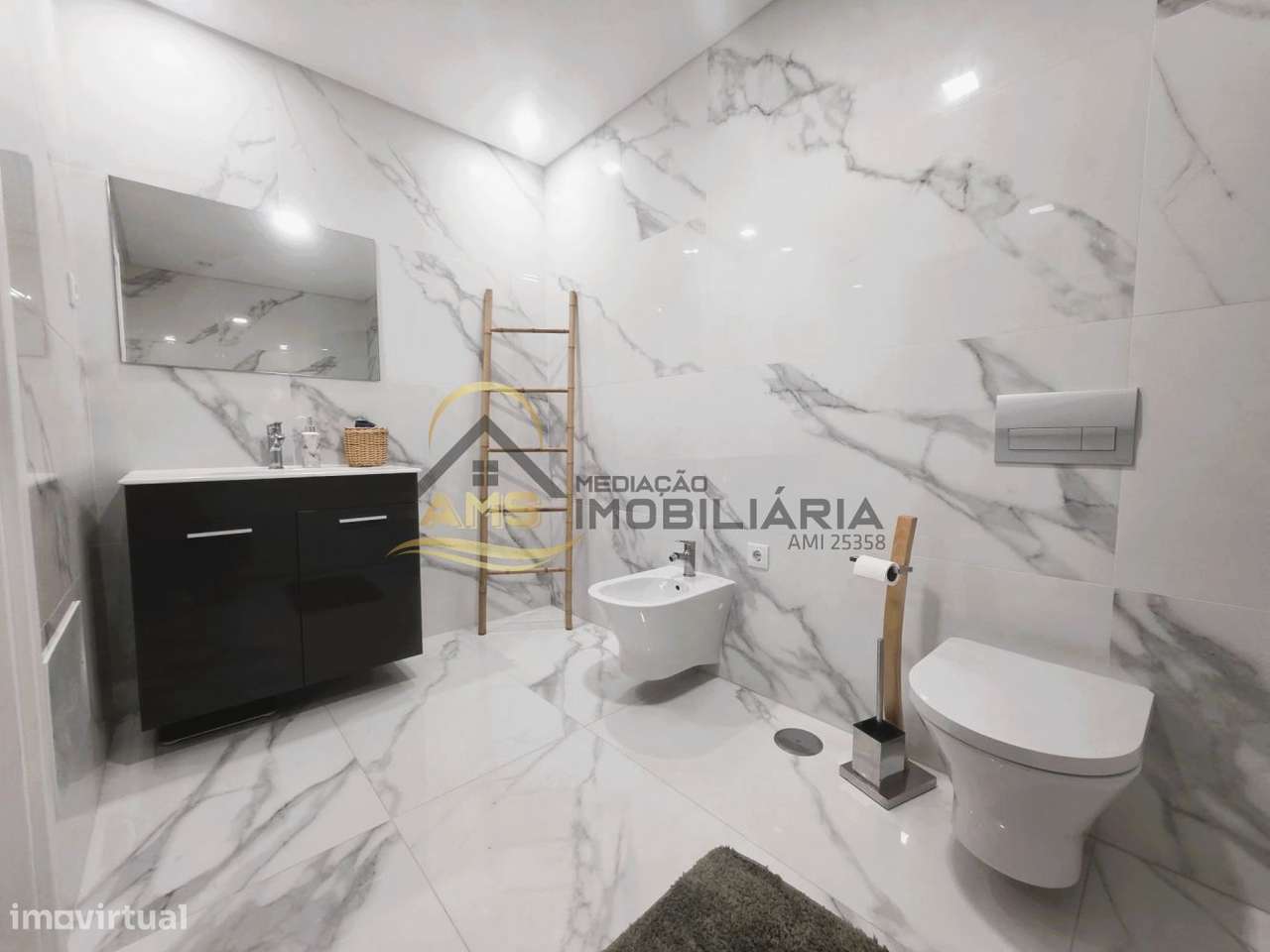 APARTAMENTO T3 COM TERRAÇO DE 186M²-12