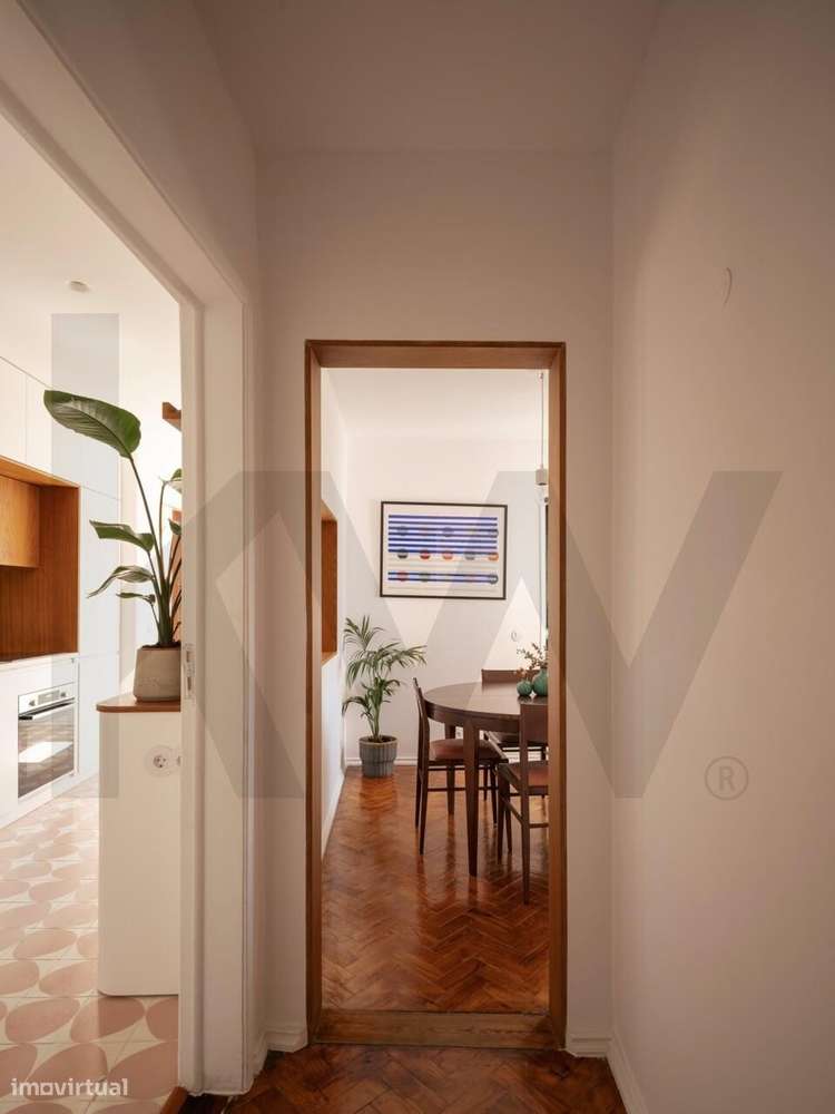 Apartamento T2 Renovado ALVALADE - Bairro de S. Miguel - Grande imagem: 4/21