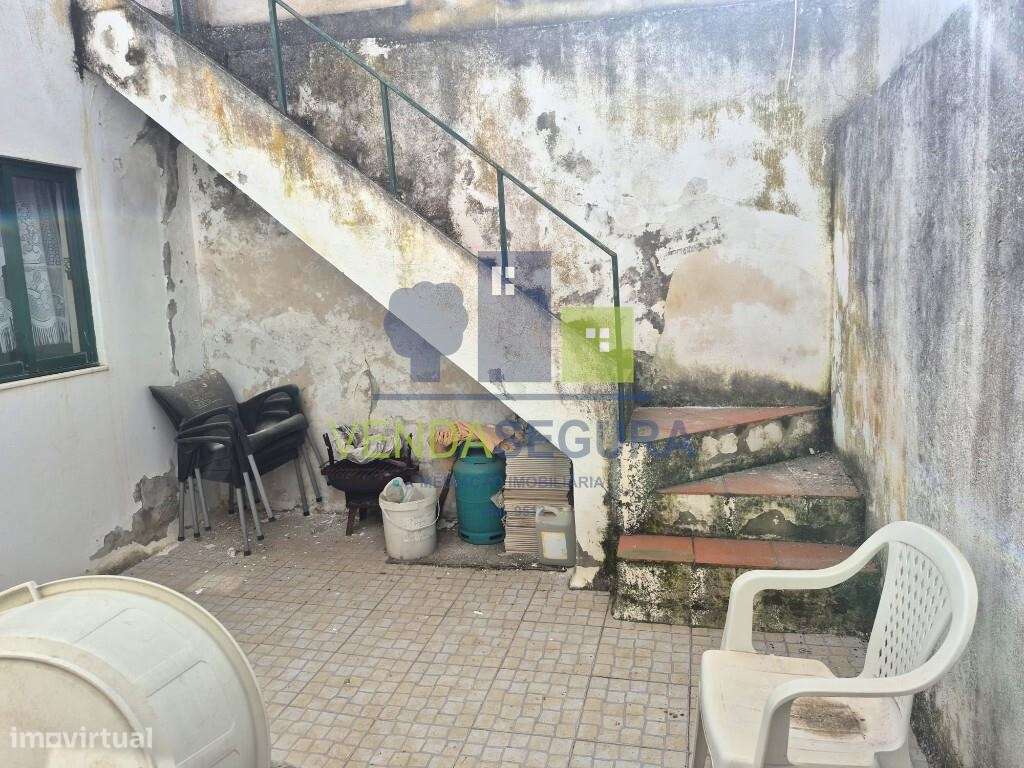 Moradia R/C T2 com Quintal e Terraço | Zona da Salúquia | Moura-9