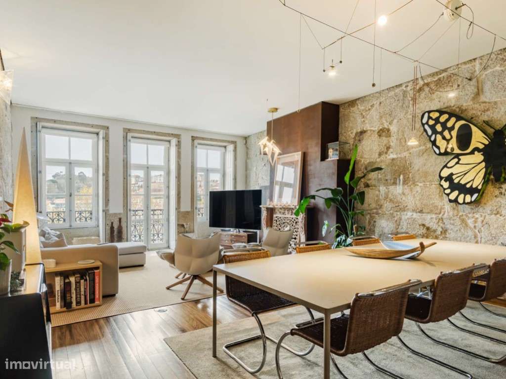 Moradia T4 com vista sobre o rio na baixa do Porto - Grande imagem: 4/25