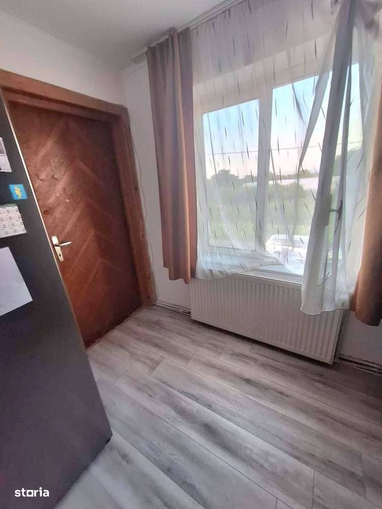 Oșorhei-duplex etaj,curte proprie,mobilat și utilat - Imagine principală: 5/6