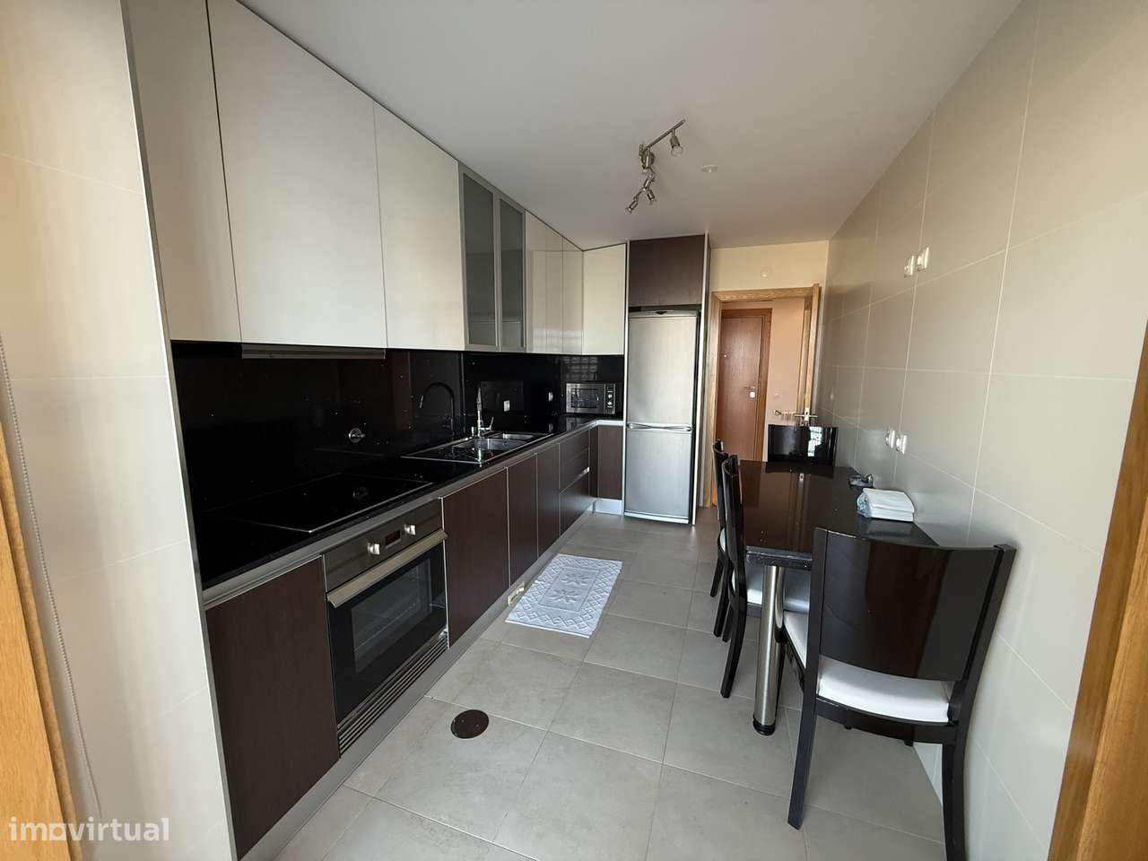 T2 Dpx. Próximo do Glicínias - Grande imagem: 5/38