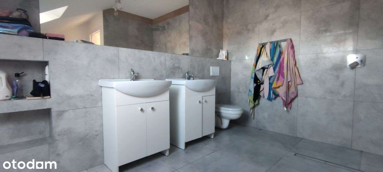 Duży i nowoczesny dom na Piaskach - aż 6 sypialni! - Pełny obrazek: 4/8