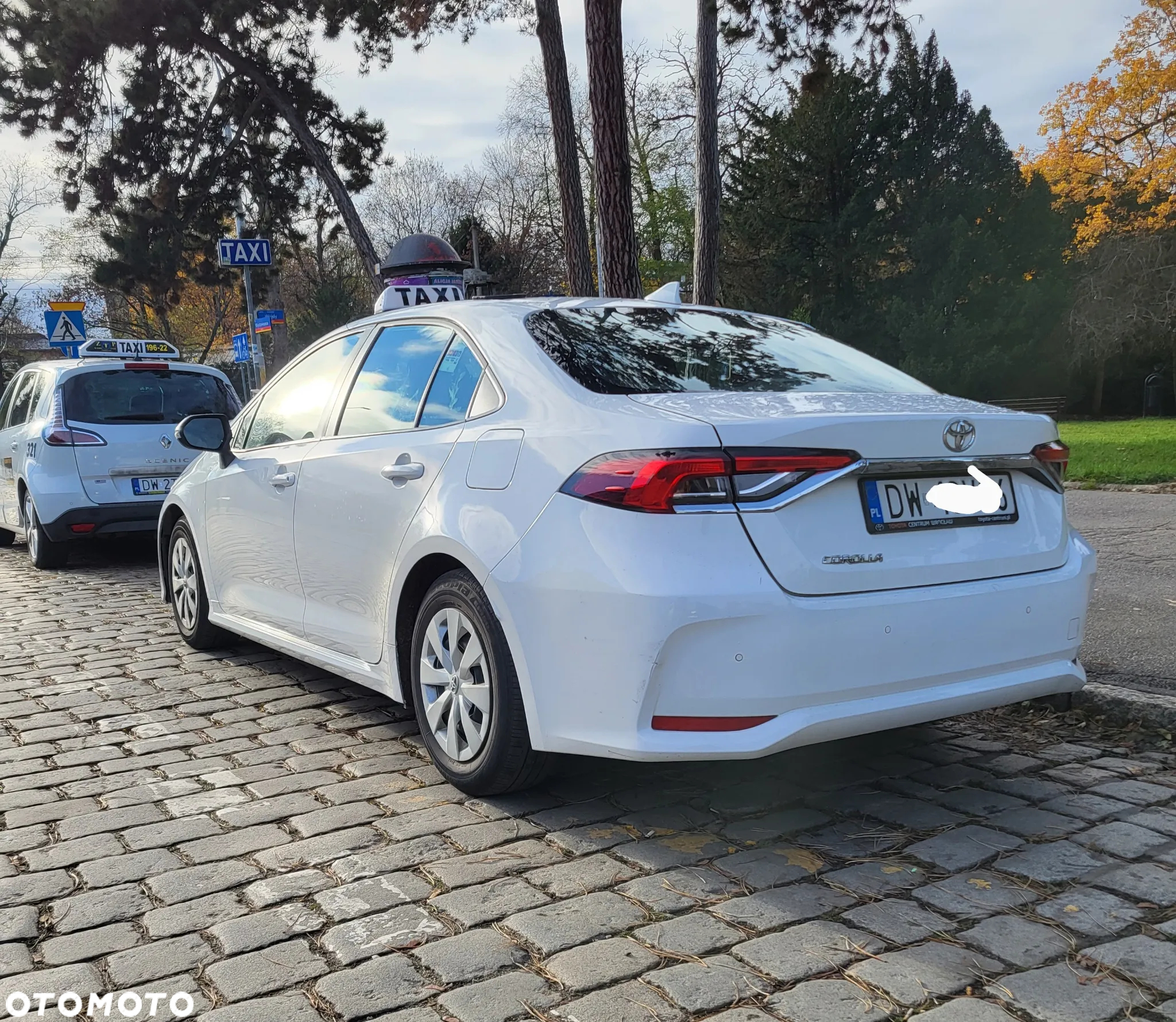 Toyota Corolla 1.6 Active - 3