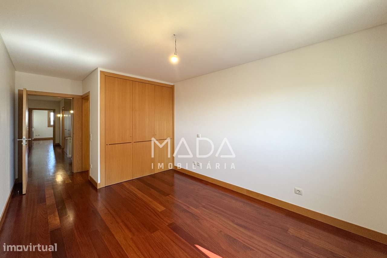 Apart. T4 duplex de luxo na zona da Exponor em Matosinhos, Porto-25