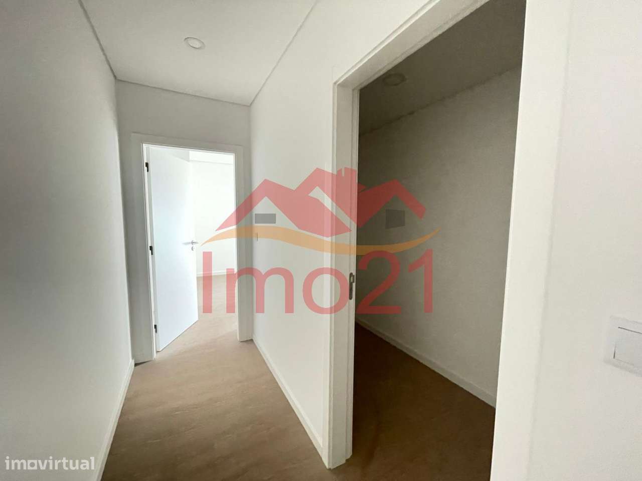 T2 Duplex com Terraço novo em Esgueira-10