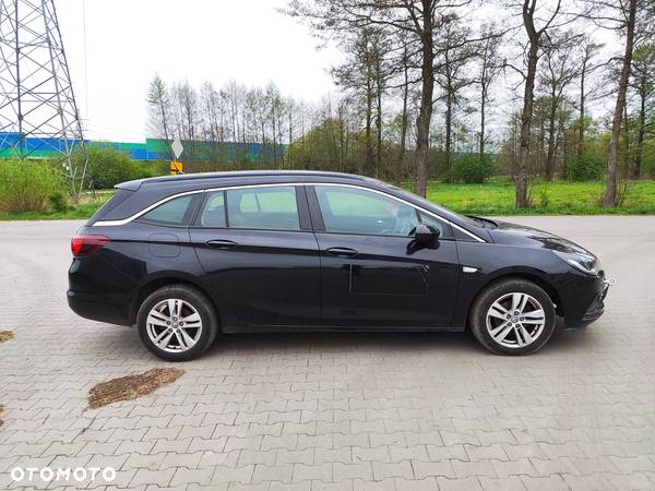 Opel Astra 1.6 D (CDTI) Dynamic - 4