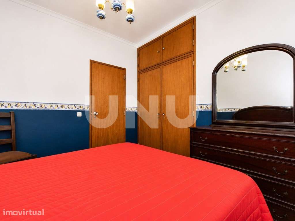 Moradia Bifamiliar T4 + T1 com garagem nas Paredes, em Alenquer!-17