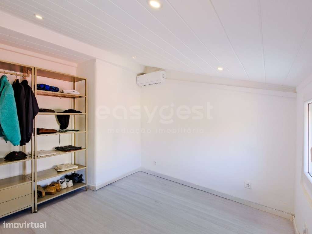 T2 remodelado no coração de Lisboa, entre o Bairro Alto e Santos-19