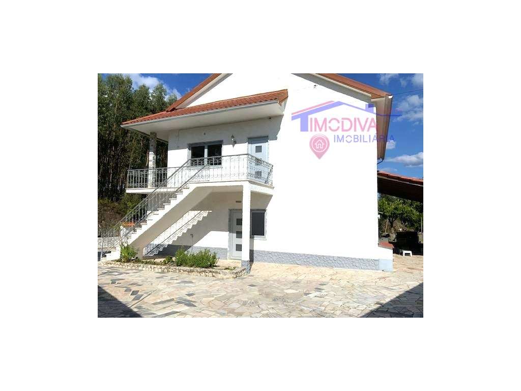 Moradia T3 com garagem e Terreno com 1850 m2 em Arega, Figueiró dos...-3