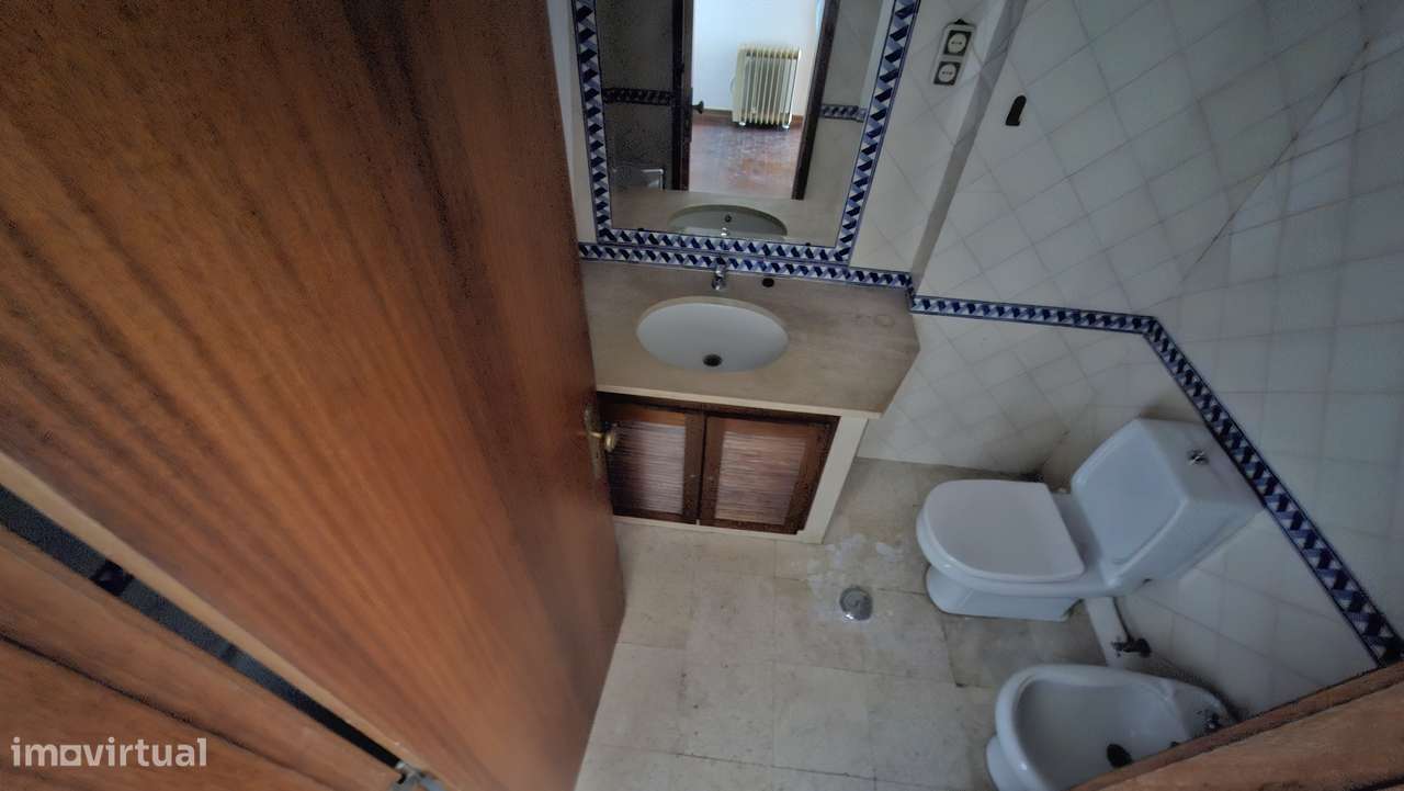 Apartamento T3 com 145m² no centro de Setubal-13