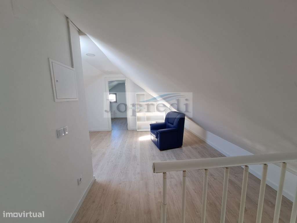 Moradia T4 na Aroeira-32