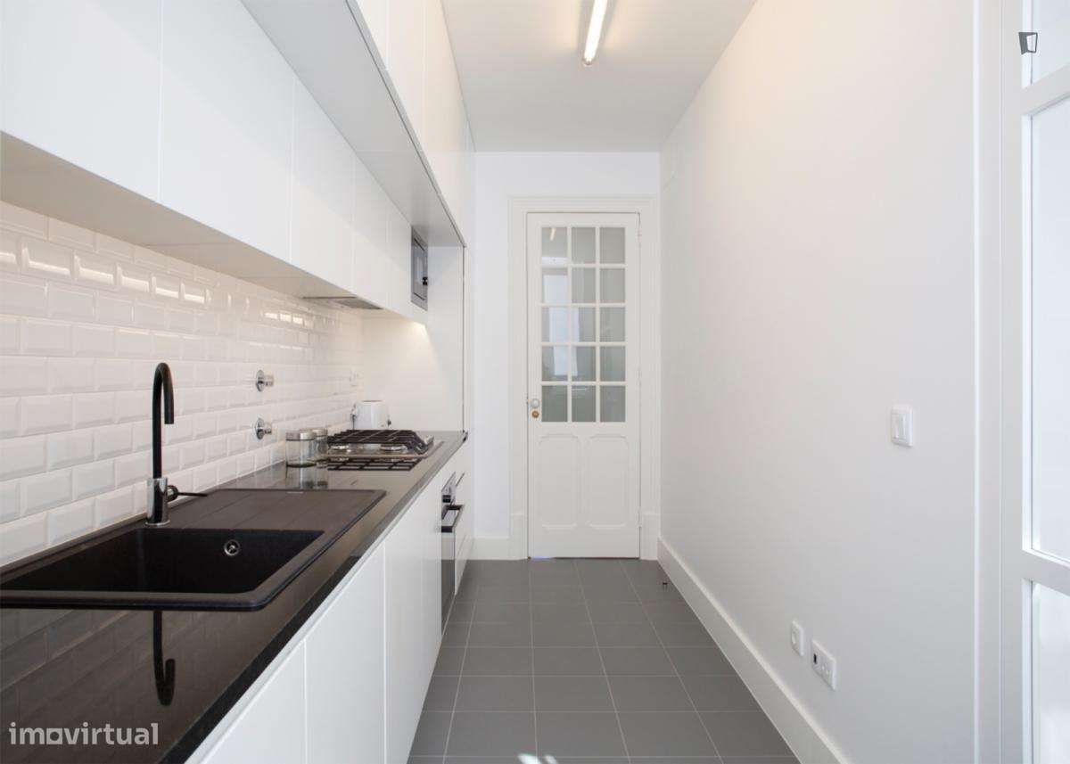 Quarto - localizado em Arroios Lisbon - Grande imagem: 2/21