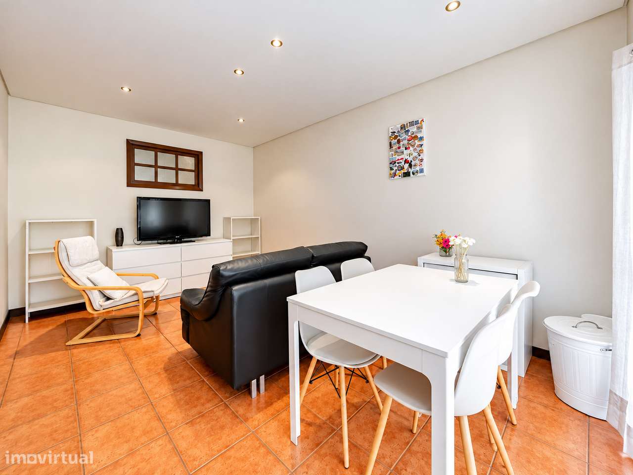 Apartamento T2 + 1 para venda na Rua Santo Adrião, Braga-9