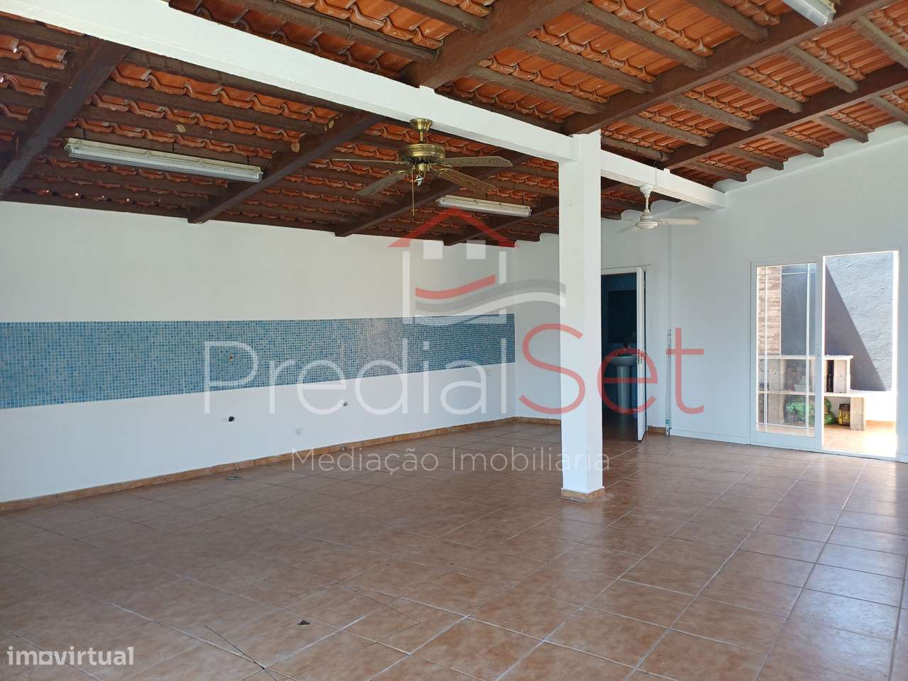 Moradia T4 Piscina-Setúbal-37