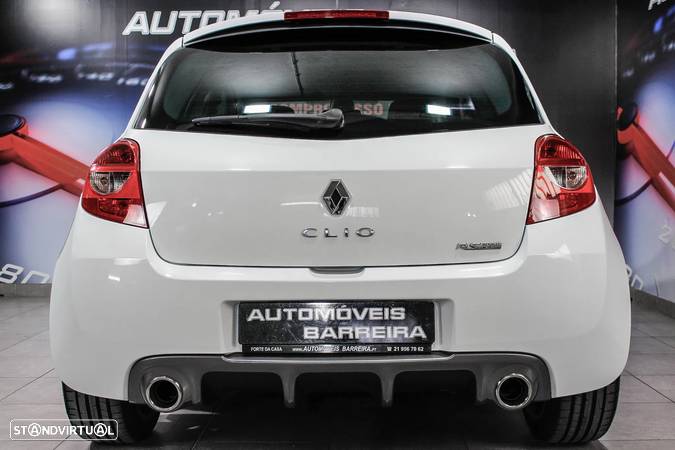 Renault Clio 2.0 16V RS - 28