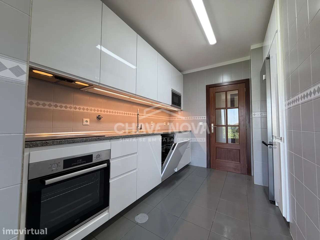 Apartamento T2 em Mafamude | Junto à Nova Linha do Metro Rubi-1