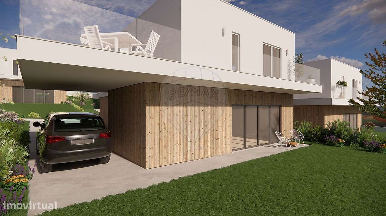 Moradia T4 para venda-5