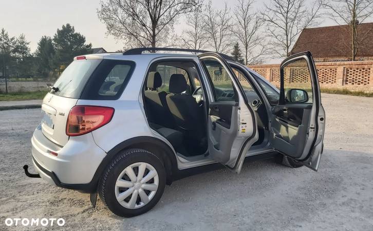 Suzuki SX4 1.6 Comfort - 8