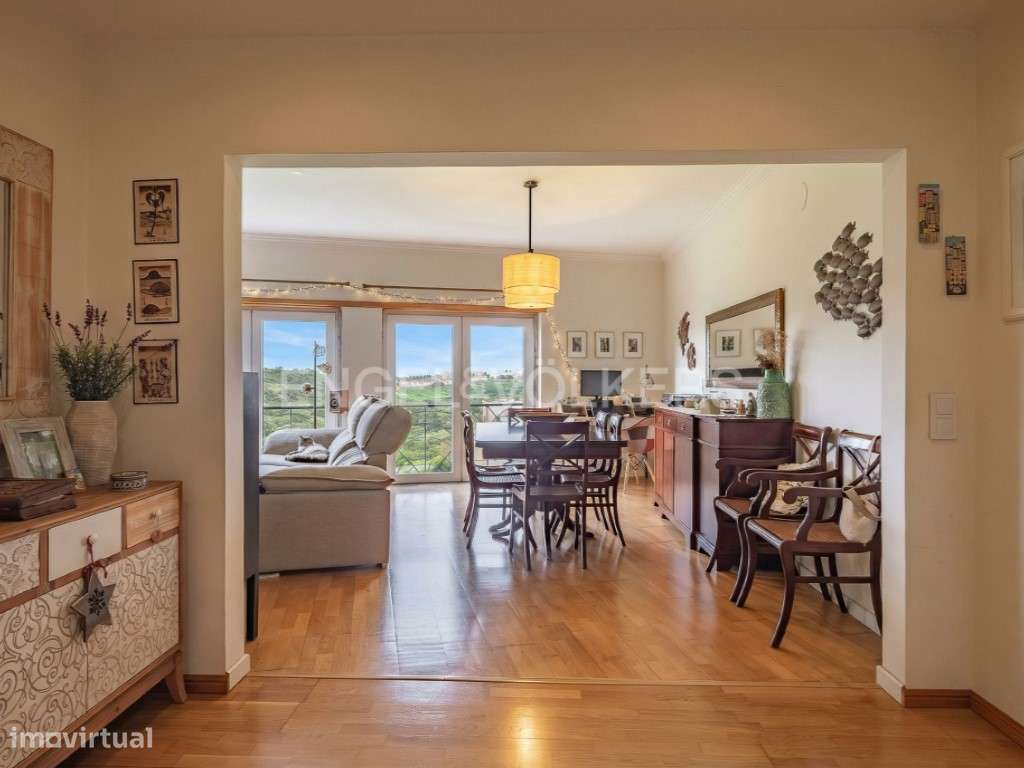 T3 em Condomínio Privado com Piscina e Ginásio em Carnaxide - Grande imagem: 2/29