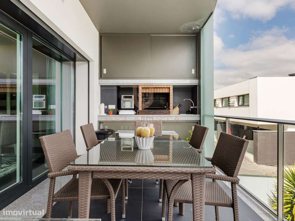 Moradia T4 com piscina aquecida e furo - Leiria - Pousos-6