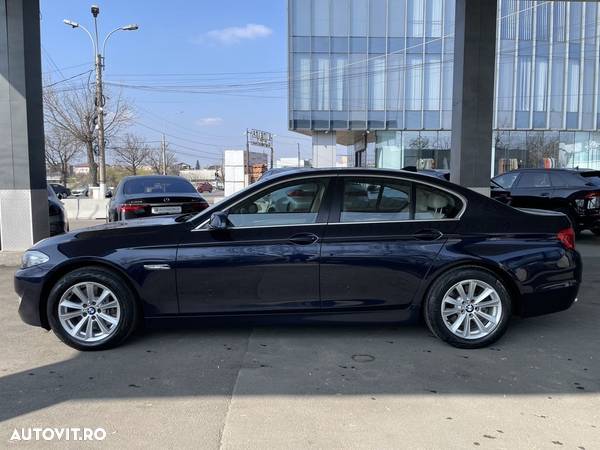 BMW Seria 5 525d xDrive AT - 8