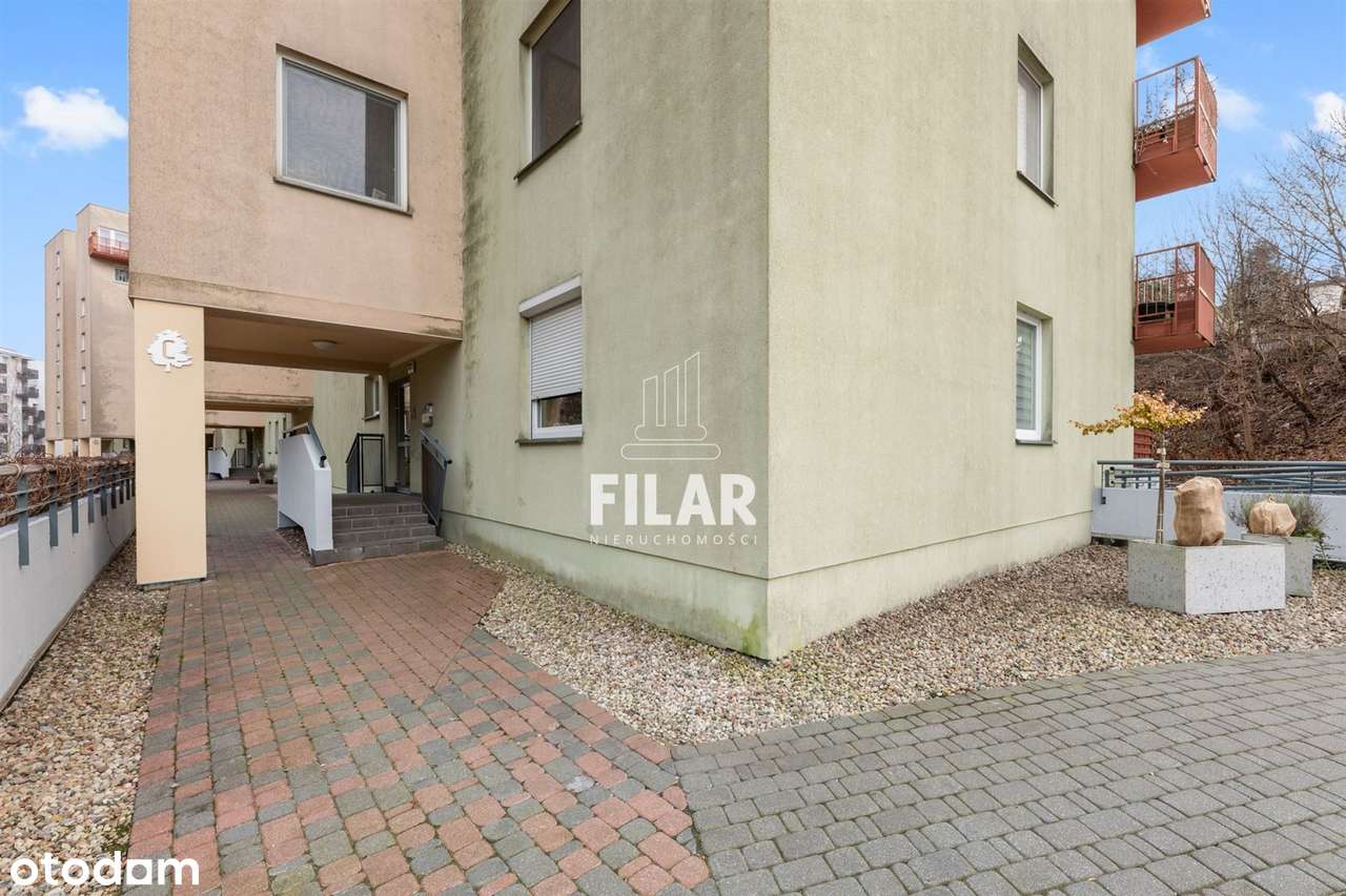 Os. Dolina Cisów, cisza i spokój, balkon, hala-15